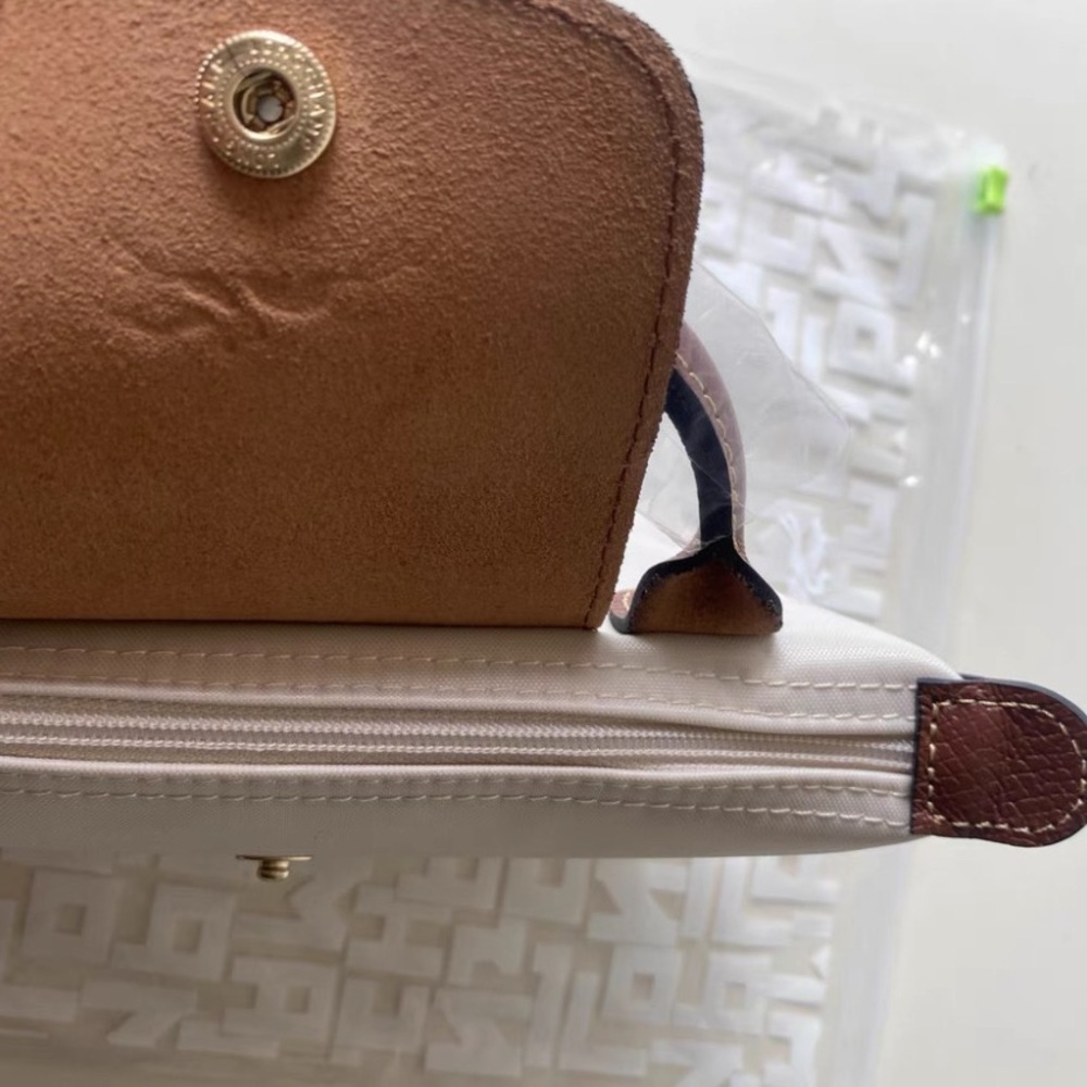 Longchamp Le Pliage White Shoulder Bag - Picture 4 of 5